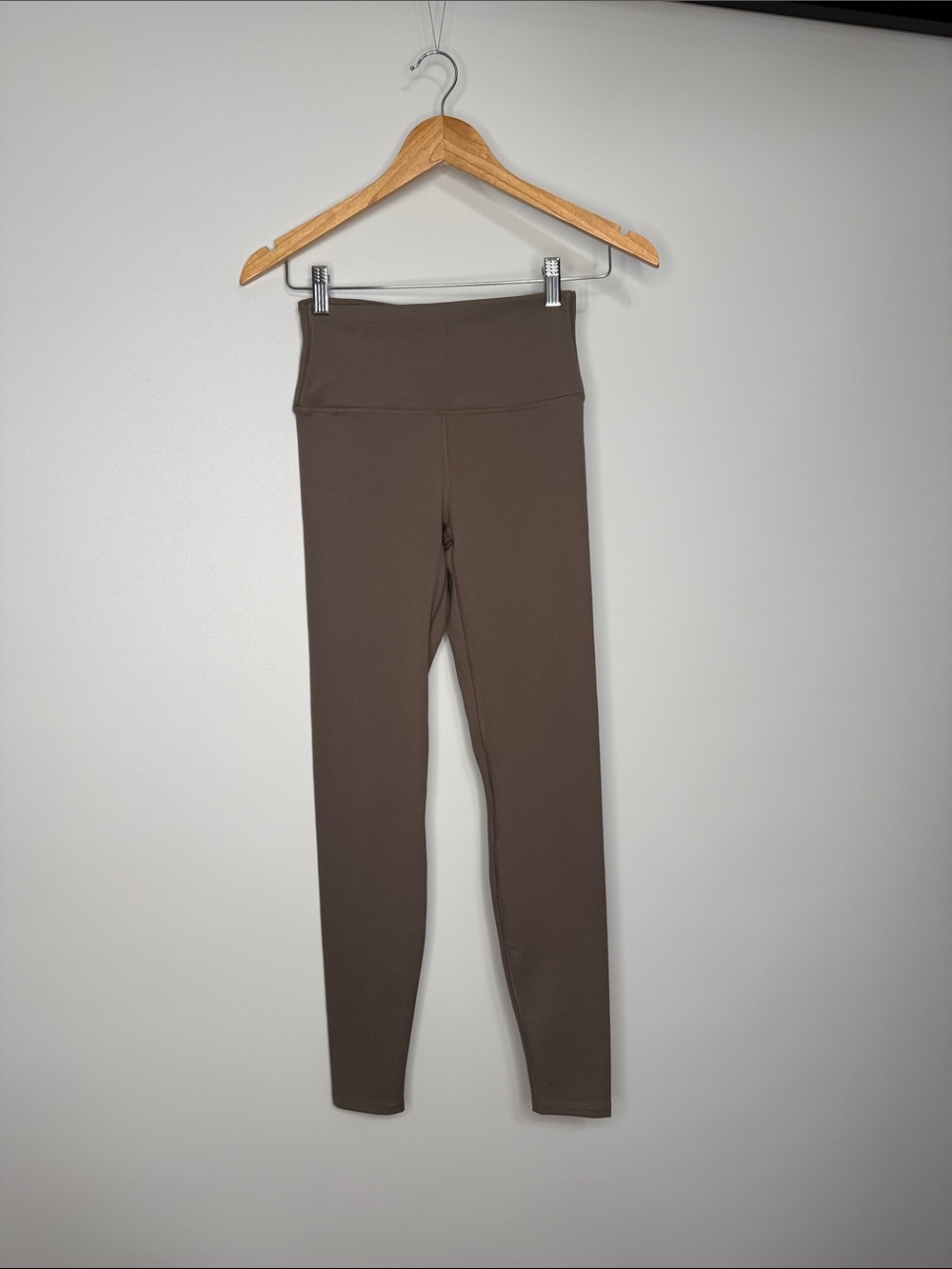 All in Motion High-Waist Taupe Leggings XS